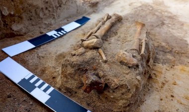 400 Yıllık ‘Vampir Çocuk’, Ayaklarında Asma Kilitle Bulundu