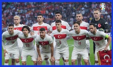 Her şey için teşekkürler çocuklar! Buraya kadarmış... Hollanda yarı finalde Hollanda 2-1 Türkiye
