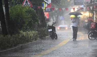 Meteoroloji il il uyardı: Sağanak ve fırtına alarmı!