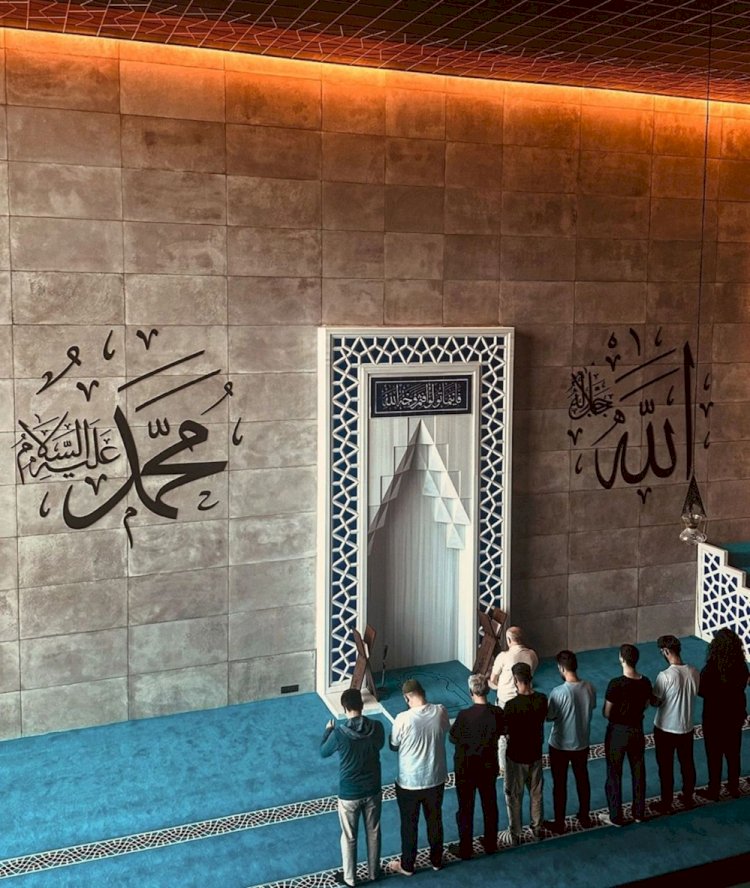 Süt emme çağındaki Musa Aleyhisselam suda boğulmadı.