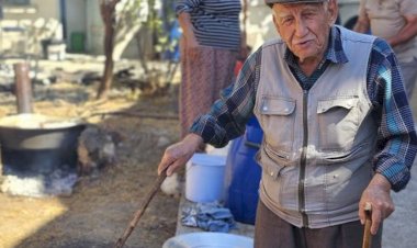 PEKMEZ YAPIMI ÇOK EMEK ve İŞÇİLİK GEREKTİRİYOR.