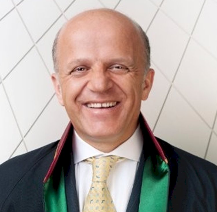 Özgürlük ve memura mukavemet Mehmet Gün