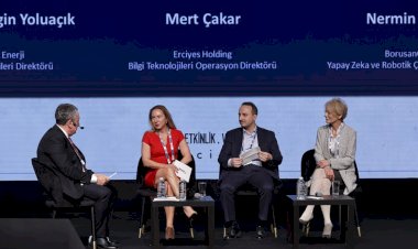 Bilişim Zirvesi’24, Yapay Zeka ve İnsanı Merkeze Alarak “Zekaların Ortaklığı” İçin Sektörü Bir Araya Getirdi