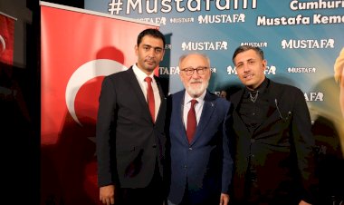 MUSTAFA FİLMİNİN İSTANBUL GALASINA YOĞUN İLGİ: ÇOCUKLAR ATATÜRK'ÜN ÇOCUKLUĞUNU BEYAZ PERDEDE İZLEDİ