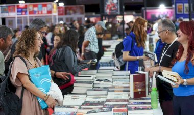 Antalya Kitap Fuarı’na ilk günden yoğun ilgi