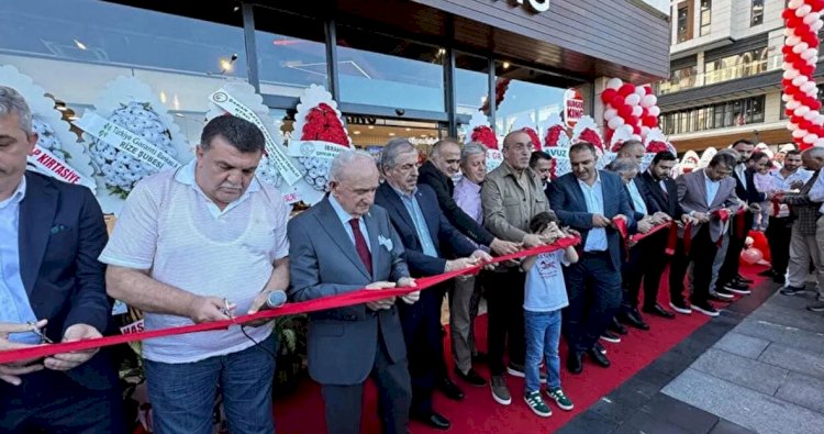 AK Parti'de Burger King krizi: Rize'deki açılışa katılan belediye başkanları disipline sevk edildi