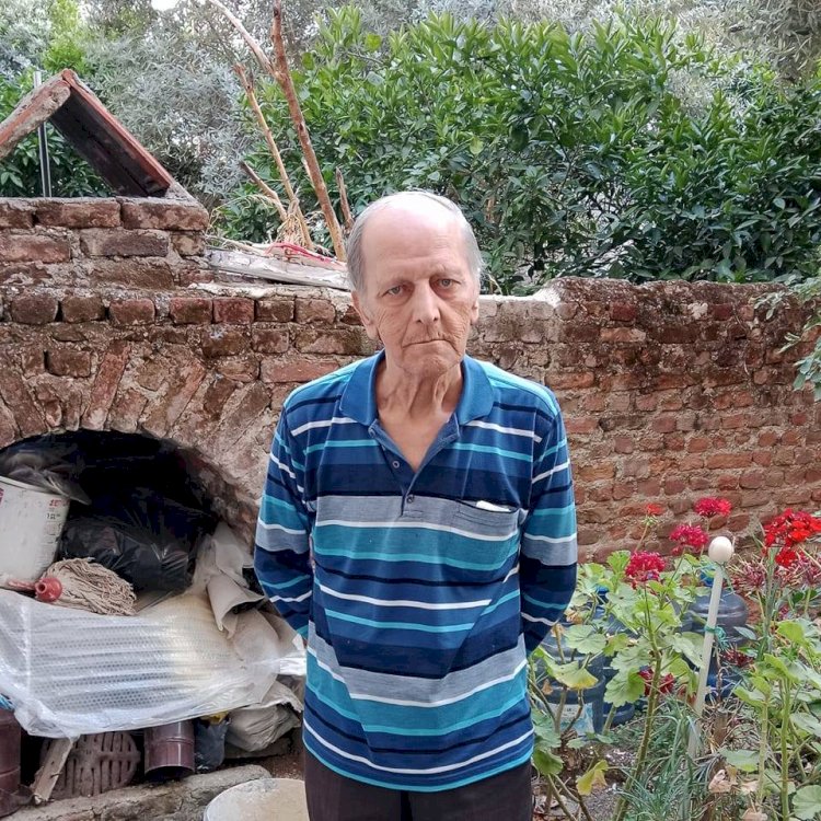 SENİNLE ÇOK MUTLUYUM