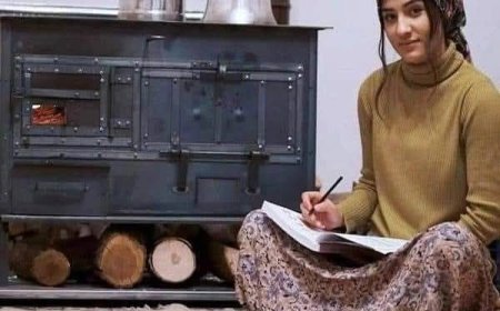 Bağrına Bastığı Öğretmenine Son Nefesinde Bile Kıyamadı