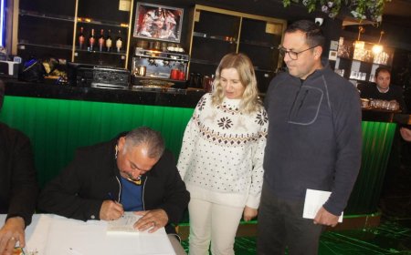 Kazdağı Gezginlerinden Yoğun İlgi: "Adı Vardı Aslında" Kitabı İçin İmza Günü Düzenlendi