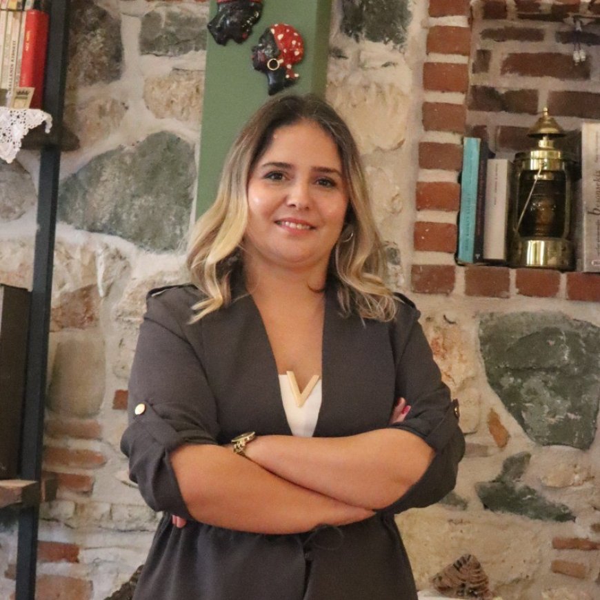 "Işığı Arayanların Karanlık Yanı" Kitap İncelemesi