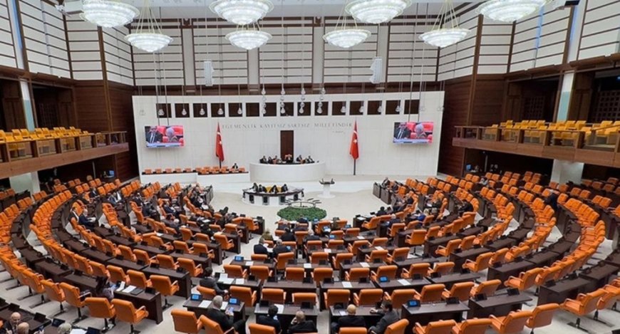 Yargı paketinde FETÖ krizi