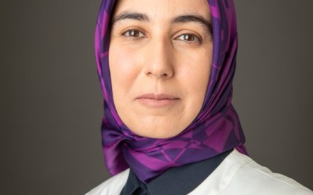 Başarının Sessiz Mimarları: Büyük Girişimcilerin Arkasındaki Mentörler