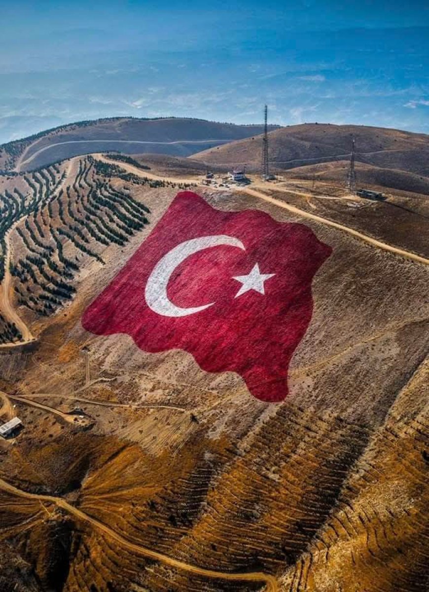 Dünyanın En Büyük Türk Bayrağı Kahramanmaraş Ahır Dağı’nda
