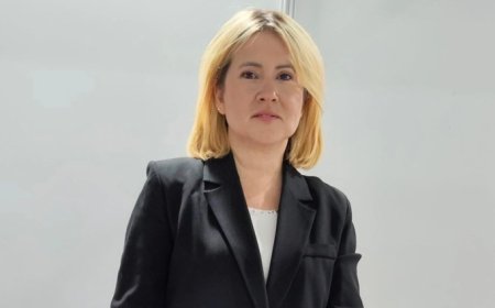 Yazar Cansel Oruç, Kocaeli Kitap Fuarı’nda Okurlarıyla Buluştu