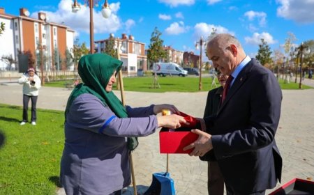 Bayrağa koşması herkesi duygulandırmıştı
