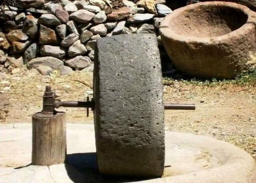 EVLERİNİN ÖNÜ BULGUR SOKUSU