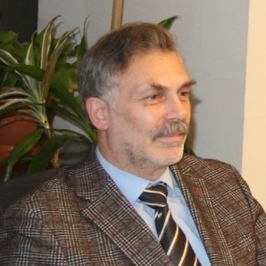 Soğuk derzlerde ek donatı eksikliği kolonlarda mafsallaşma riski doğuruyor