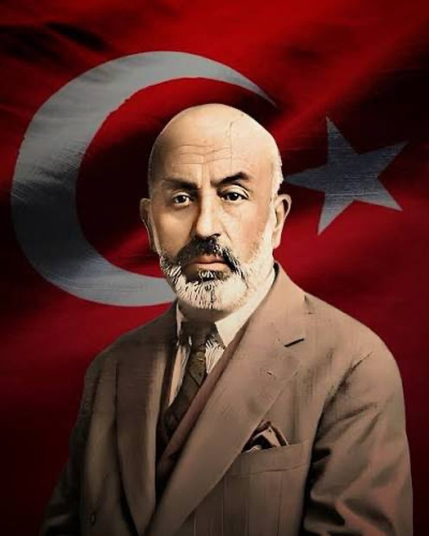Mehmet Akif Ersoy son yolculuğuna binlerce gencin omzunda uğurlandı