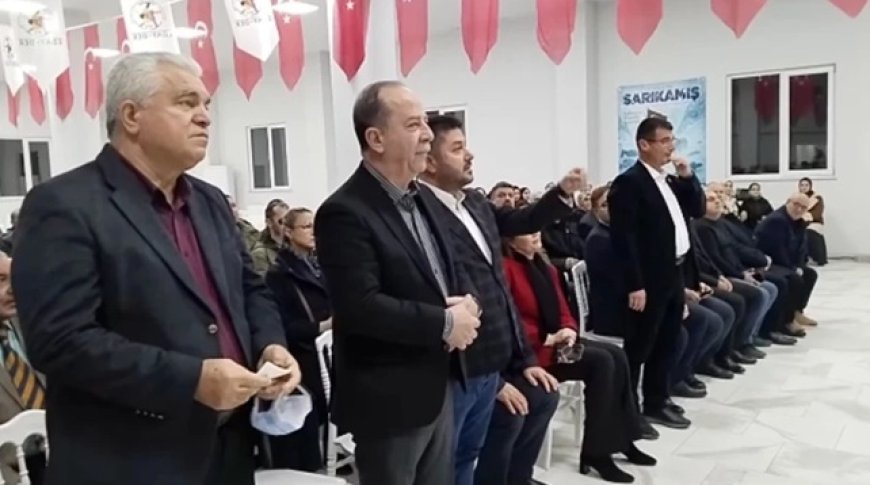 Atatürk'ün adını duymayı beklediler, 'sıra' gelmeyince sert çıktılar