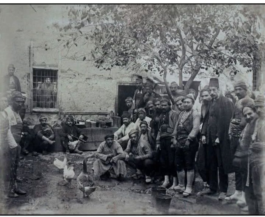 19. yüzyıl sonunda Ege’de taşra hapishanesinden bir insan manzarası