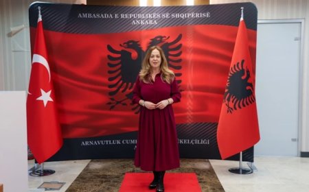 Arnavutluk Büyükelçisi: Türkçe sabrı öğretiyor