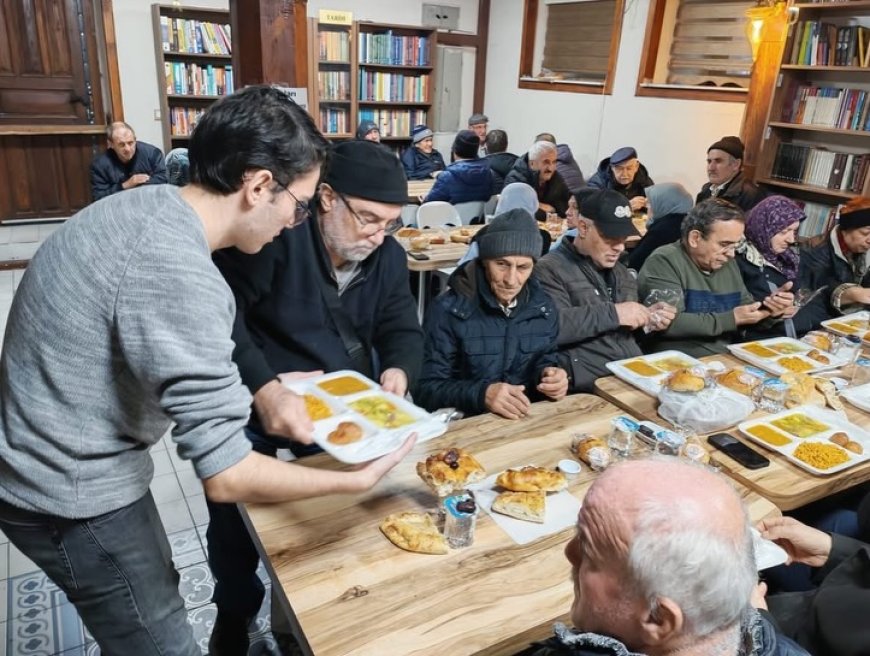 Eskişehir Türk Ocağı iftarlarına yoğun ilgi