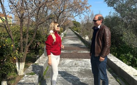 EGE’DE BAYRAM KÖPRÜSÜ: SAKIZ ADASI’NDAN TÜRK ZİYARETÇİLERE SICAK KARŞILAMA