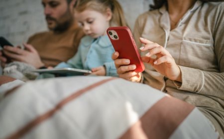 Dijital bağımlılık çocuk ve gençlerde risk oluşturuyor