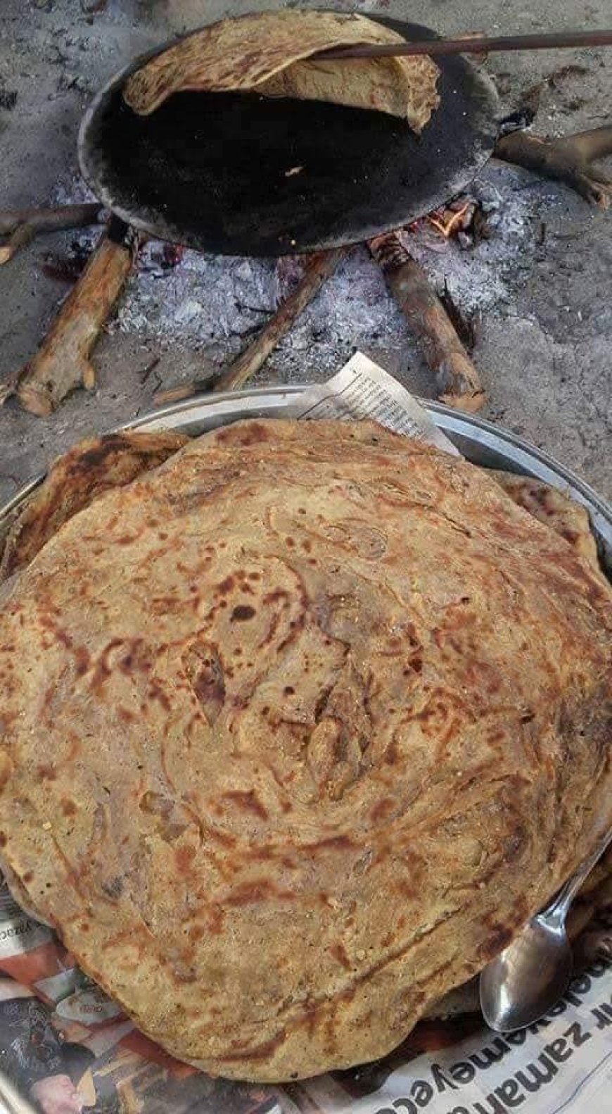 Amasya yağlısı odun ateşinde saçta pişirilerek yaşatılıyor