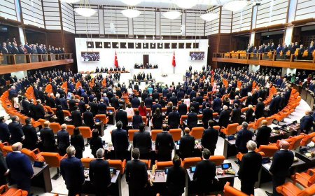 Meclis'te 26 maddelik yeni paket mesaisi: Basından emniyete, vergiden eğlenceye köklü değişiklikler