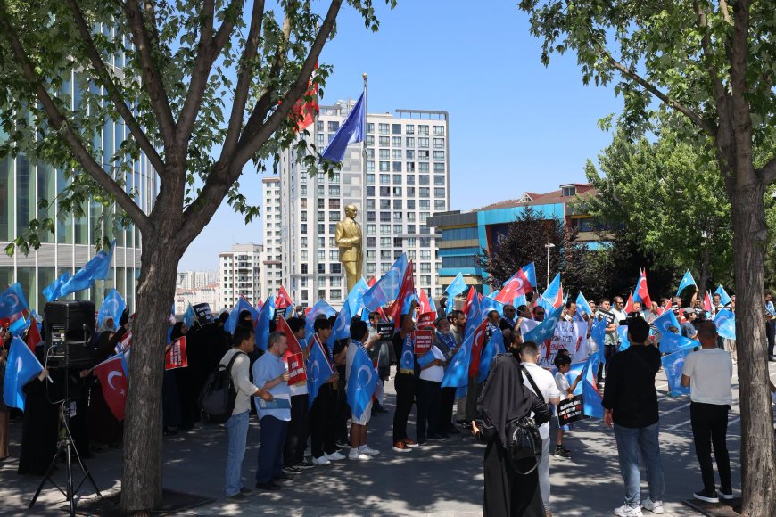 Küçükçekmece’de Uygurlardan Çin Başkonsolosluğu açıklamasına protesto