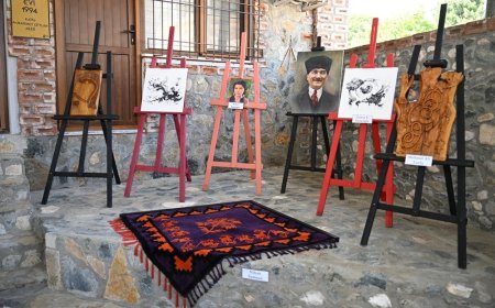 Tahtakuşlar’da 35. Yıl Sanat Buluşması: Uluslararası Karma Sergi Açıldı