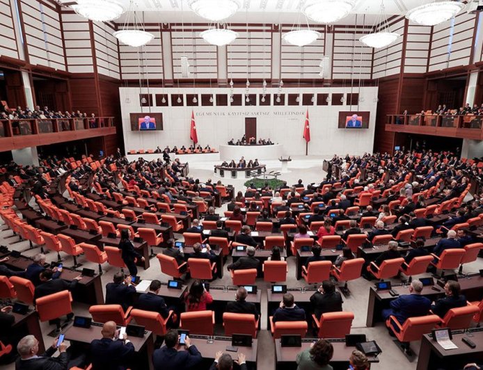NATO Zirvesi sonrası Meclis mesaiye başlıyor: 12. Yargı Paketi, emekli aylığı ve üniversite affı görüşülecek