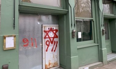 Londra'nın kuzeyinde dükkanların camlarına ve sokaklara Yahudi düşmanı graffitiler çizildi