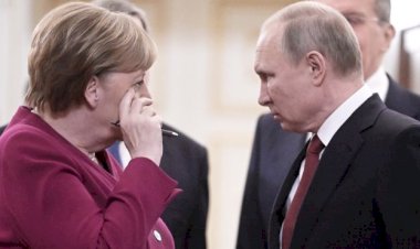 Merkel: Libya'daki krizin çözümü için Berlin'de barış konferansı düzenlenecek