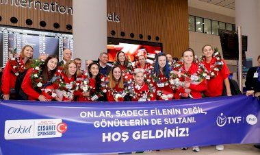 Tokyo Vizesini Kapan Filenin Sultanları'na Orkid'den Sürpriz Karşılama!