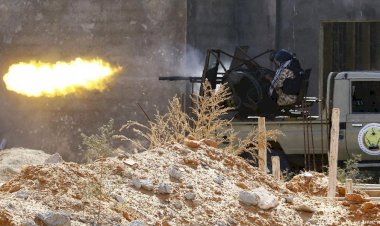 Trablus'ta havalimanına füze saldırısı