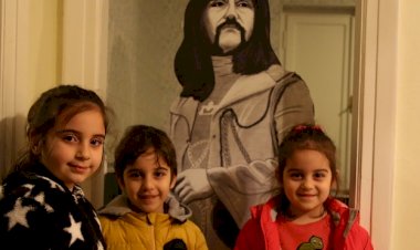 BARIŞ MANÇO, KURTALAN EKSPRES KONSERİ İLE ANILDI