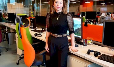 Sosyal Medya Bağımlılığı İletişimin Düşmanıdır