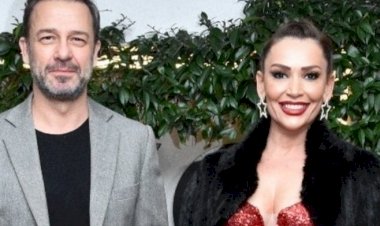 Murat Aygen, Sevgililer Gününü eşi ve kızıyla Ouzo Roof'ta kutladı...