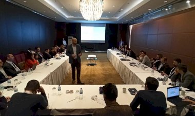FACEBOOK, ANKARA’DA KAMU KURUMLARINA FACEBOOK VE INSTAGRAM EĞİTİMİ VERDİ