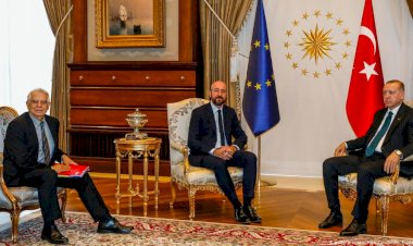 AB Türkiye'yle mülteci anlaşmasını yenilemek istiyor
