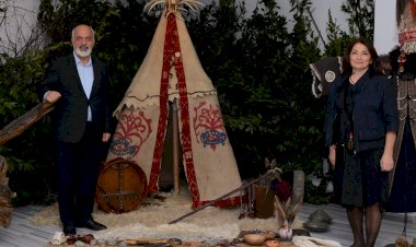 TÜRKLÜĞÜN KÖKLERİNE İNEN  İNTERAKTİF SERGİ AÇILDI