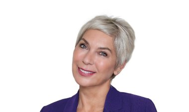 Leyla Alaton “STK’lardaki kız kardeşliği dayanışmasına destek vermeyi seviyorum”