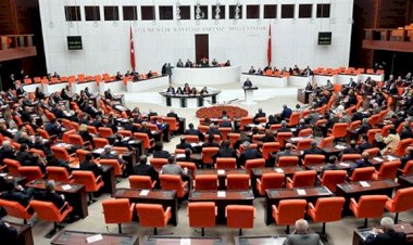 AKP, koronavirüs salgını sebebiyle infaz indirimi düzenlemesi için yeniden çalışma başlattı