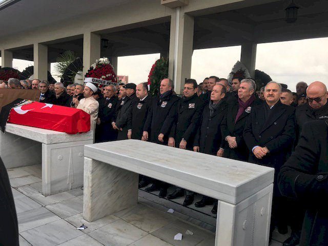 RAHŞAN ECEVİT, SON YOLCULUĞUNA UĞURLANDI