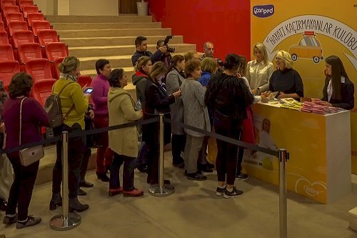 KOMŞUNUZUN İDRAR KAÇIRMA PROBLEMİ SİZİNKİNDEN ÇOK FARKLI OLABİLİR!