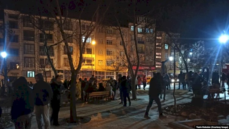 Elazığ'da 6,8 Büyüklüğünde Deprem: En Az 4 Ölü