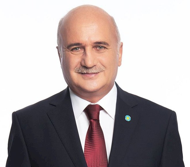 CAMİLER, VAKIFLAR VE KIZILAY'A YARDIMLAR 