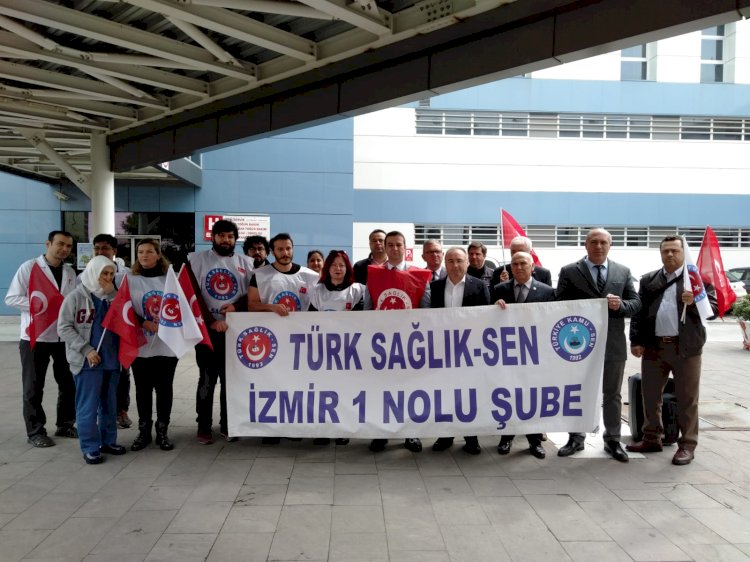 Sağlık ekip işidir bir hekimi hemşireyi teknisyeni memuru birbirinden ayırt edemezsiniz
